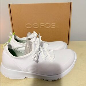 OOFOS White Women's Sport Shoes